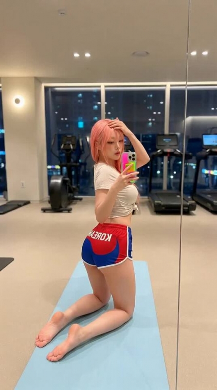 どこの穴に入れたらいいのかわからない(-""-;)